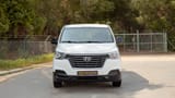 Used 2021 Hyundai H1 12-Seater Wagon in White – Front View for Sale at First Choice Cars Dubai Sharjah