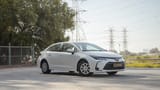 Used 2024 Toyota Corolla XLI in White – Right Front Diagonal (45°) View for Sale at First Choice Cars Dubai Sharjah