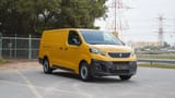 Used 2021 Peugeot Expert L3 in Yellow – Right Front Diagonal (45°) View for Sale at First Choice Cars Dubai Sharjah