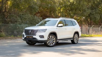 Used 2021 MG RX8 Luxury in White – Left Front Diagonal (45°) View for Sale at First Choice Cars Dubai Sharjah