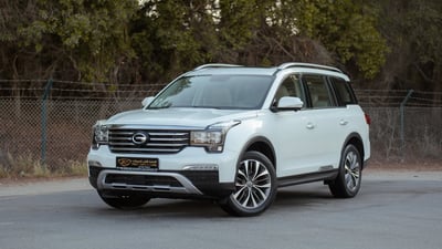Used 2020 GAC GS8 GL White – Left Front Diagonal (45°) View at First Choice Cars Sharjah