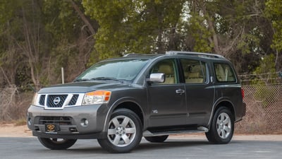 Used 2010 Nissan Armada LE Grey – Left Front Diagonal (45°) View at First Choice Cars Sharjah