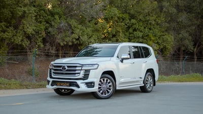 Used 2025 Toyota Land Cruiser VXR White – Left Front Diagonal (45°) View at First Choice Cars Sharjah