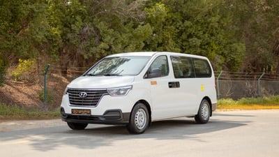 Used 2021 Hyundai H1 12-Seater Wagon in White – Left Front Diagonal (45°) View for Sale at First Choice Cars Dubai Sharjah
