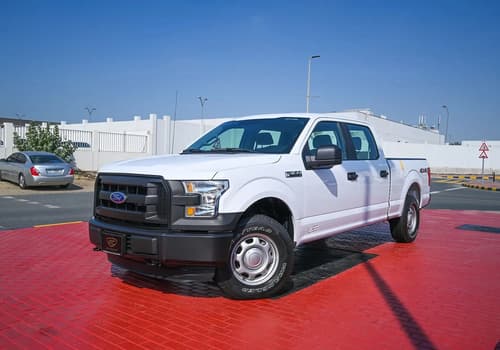 Used 2016 Ford F-Series Pickup F-150 XLT White – Left Front Diagonal (45°) View at First Choice Cars Sharjah