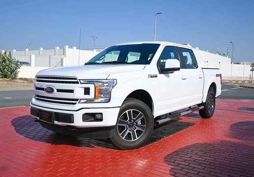 Used 2020 Ford F-Series Pickup F-150 XLT White – Left Front Diagonal (45°) View at First Choice Cars Sharjah