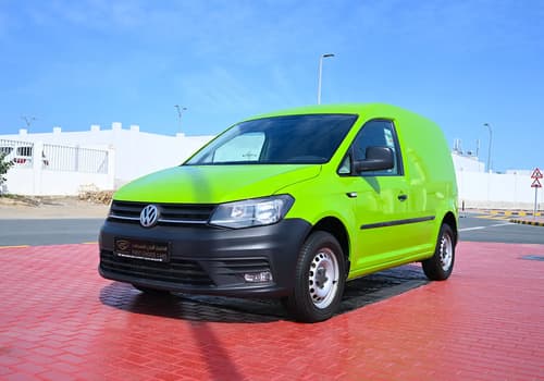 Used 2019 Volkswagen Caddy Delivery Van Green – Left Front Diagonal (45°) View at First Choice Cars Sharjah