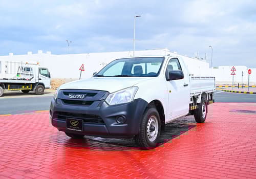 Used 2017 Isuzu D-MAX Flatbed White – Left Front Diagonal (45°) View at First Choice Cars Sharjah