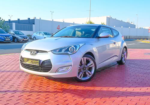Used 2015 Hyundai Veloster GL Silver – Left Front Diagonal (45°) View at First Choice Cars Sharjah