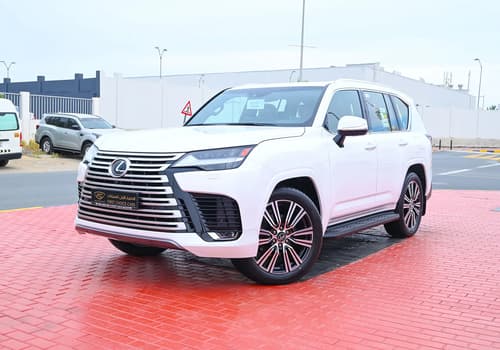 Used 2023 Lexus LX-Series LX 600 Signature White – Left Front Diagonal (45°) View at First Choice Cars Sharjah