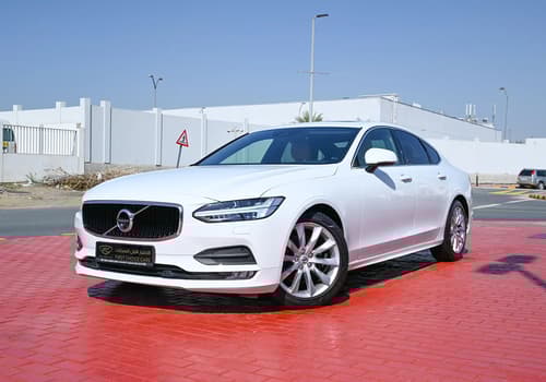 Used 2019 Volvo S90 T5 White – Left Front Diagonal (45°) View at First Choice Cars Sharjah