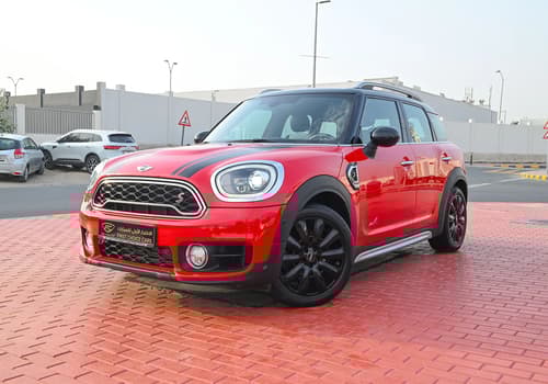 Used 2017 MINI Countryman Cooper S Red – Left Front Diagonal (45°) View at First Choice Cars Sharjah