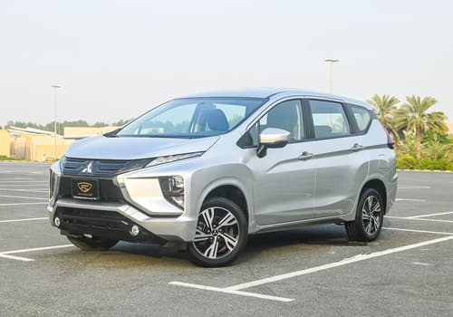 Used 2021 Mitsubishi Xpander Highline Silver – Left Front Diagonal (45°) View at First Choice Cars Sharjah