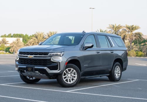 Used 2021 Chevrolet Tahoe LS Silver – Left Front Diagonal (45°) View at First Choice Cars Sharjah
