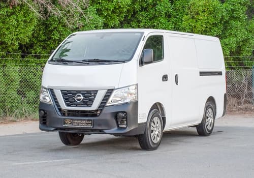 Used 2022 Nissan Urvan Standard Roof in White – Left Front Diagonal (45°) View for Sale at First Choice Cars Dubai Sharjah
