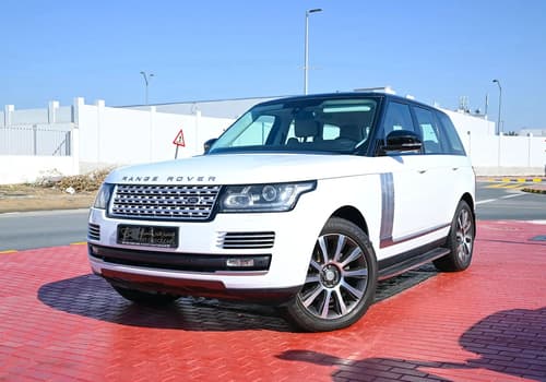 Used 2015 Land Rover Range Rover Vogue HSE White – Left Front Diagonal (45°) View at First Choice Cars Sharjah
