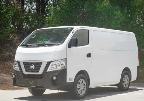 Used 2021 Nissan Urvan Standard Roof in White – Left Front Diagonal (45°) View for Sale at First Choice Cars Dubai Sharjah
