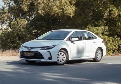 Used 2022 Toyota Corolla Xli White – Left Front Diagonal (45°) View at First Choice Cars Sharjah