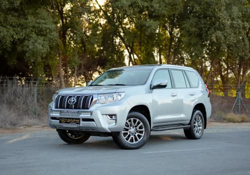 Used 2019 Toyota Prado VXR Silver – Left Front Diagonal (45°) View at First Choice Cars Sharjah