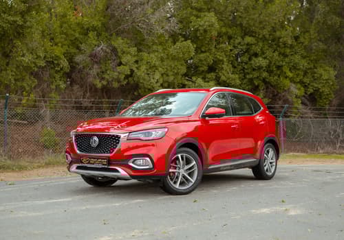 Used 2022 MG HS Luxury Red – Left Front Diagonal (45°) View at First Choice Cars Sharjah