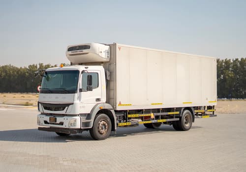 Used 2020 Mitsubishi FUSO FJ Freezer Box White – Left Front Diagonal (45°) View at First Choice Cars Sharjah