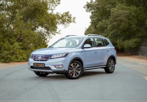 Used 2022 MG RX5 Luxury Silver – Left Front Diagonal (45°) View at First Choice Cars Sharjah