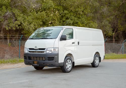 Used 2009 Toyota Hiace GL Standard Roof White – Left Front Diagonal (45°) View at First Choice Cars Sharjah