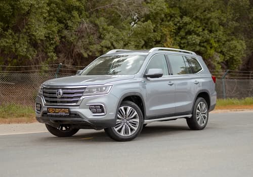 Used 2022 MG RX8 Luxury in Silver – Left Front Diagonal (45°) View for Sale at First Choice Cars Dubai Sharjah