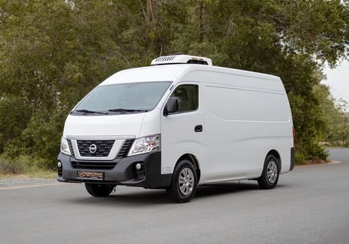Used 2022 Nissan Urvan High Roof in White – Left Front Diagonal (45°) View for Sale at First Choice Cars Dubai Sharjah