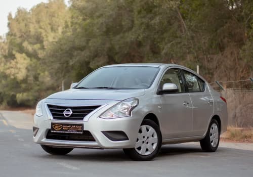 Used 2022 Nissan Sunny SV in Silver – Left Front Diagonal (45°) View for Sale at First Choice Cars Dubai Sharjah