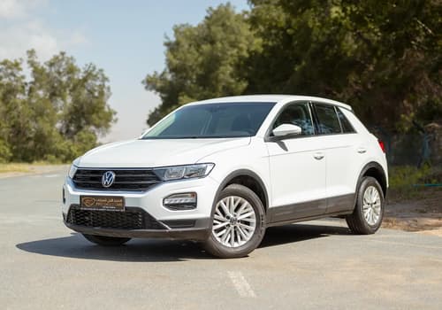 Used 2021 Volkswagen T-Roc Trend in White – Left Front Diagonal (45°) View for Sale at First Choice Cars Dubai Sharjah