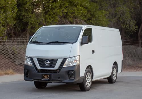 Used 2022 Nissan Urvan Standard Roof in White – Left Front Diagonal (45°) View for Sale at First Choice Cars Dubai Sharjah