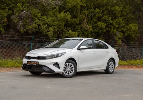 Used 2023 Kia Cerato LX in White – Left Front Diagonal (45°) View for Sale at First Choice Cars Dubai Sharjah
