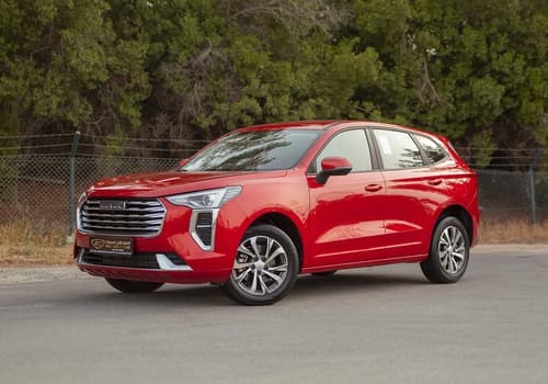 Used 2023 Haval Jolion Plus in Red – Left Front Diagonal (45°) View for Sale at First Choice Cars Dubai Sharjah