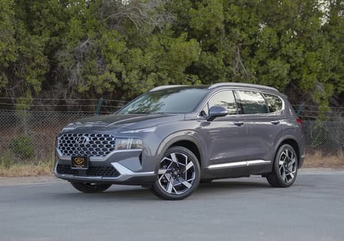 Used 2023 Hyundai Santa Fe Premium Plus in Grey – Left Front Diagonal (45°) View for Sale at First Choice Cars Dubai Sharjah
