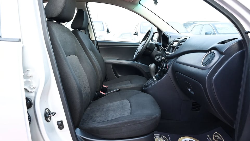 Used 2015 Hyundai i10 GL Silver – Front Passenger Side Cabin View at First Choice Cars Sharjah
