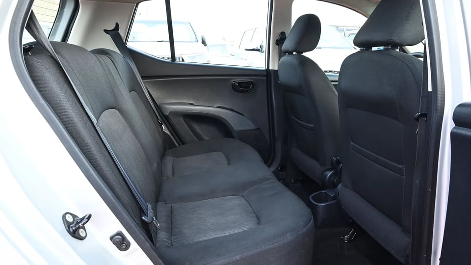 Used 2015 Hyundai i10 GL Silver – Rear Passenger Side Cabin View at First Choice Cars Sharjah