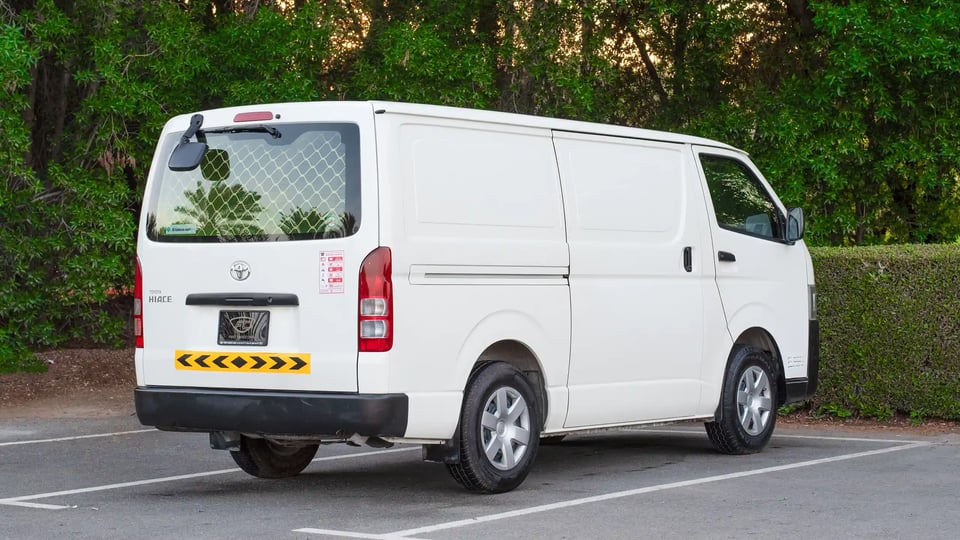 Used 2022 Toyota Hiace GL Standard Roof White – Right Back Diagonal (45°) View at First Choice Cars Sharjah