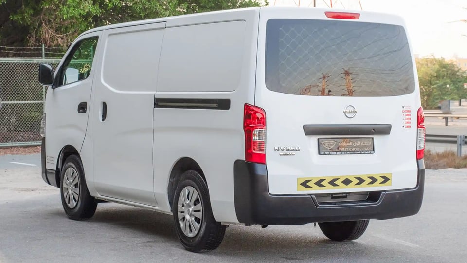 Used 2022 Nissan Urvan Standard Roof White – Left Back Diagonal (45°) View at First Choice Cars Sharjah