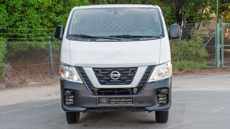 Used 2022 Nissan Urvan Standard Roof White – Front View at First Choice Cars Sharjah