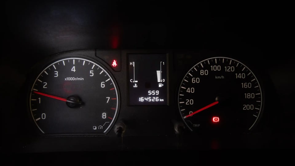 Used 2022 Nissan Urvan Standard Roof White – Odometer / Mileage Reading View at First Choice Cars Sharjah