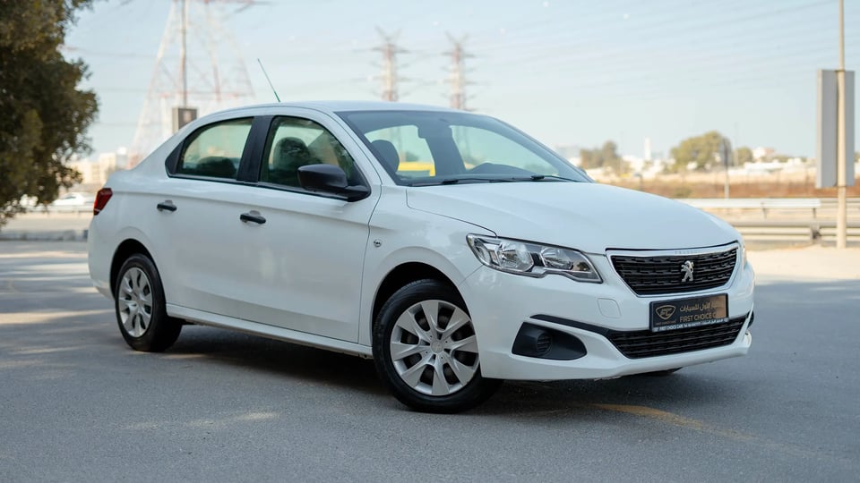 Used 2021 Peugeot 301 Allure in White – Right Front Diagonal (45°) View for Sale at First Choice Cars Dubai Sharjah