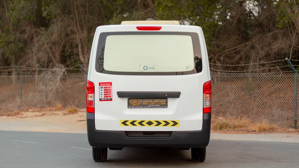 Used 2021 Nissan Urvan Standard Roof in White – Back/Rear View for Sale at First Choice Cars Dubai Sharjah
