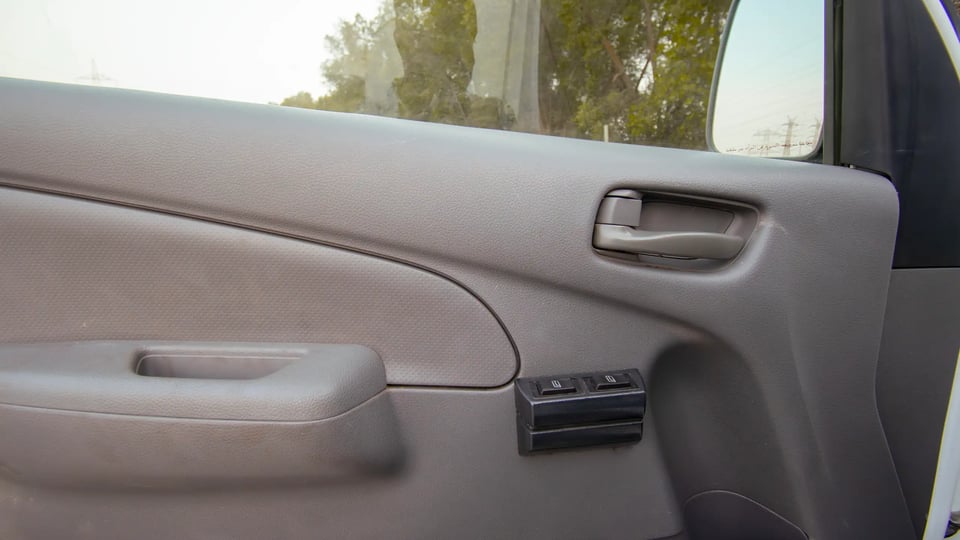 Used 2021 Nissan Urvan Standard Roof in White – Driver Door Panel Full View for Sale at First Choice Cars Dubai Sharjah