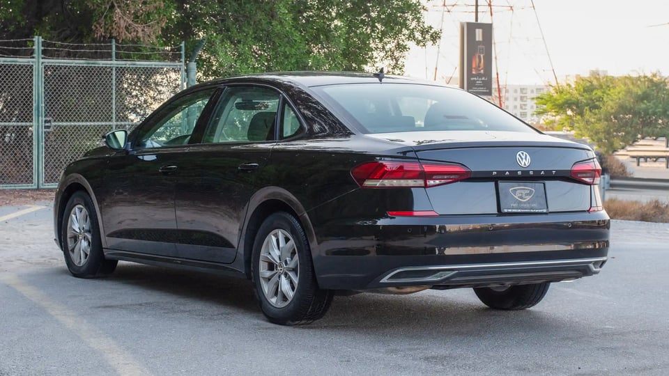 Used 2020 Volkswagen Passat Trendline in Black – Left Back Diagonal (45°) View for Sale at First Choice Cars Dubai Sharjah