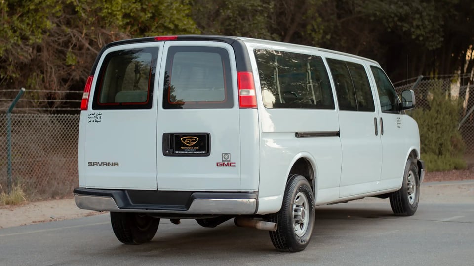 Used 2019 GMC Savana 3500 in White – Right Back Diagonal (45°) View for Sale at First Choice Cars Dubai Sharjah