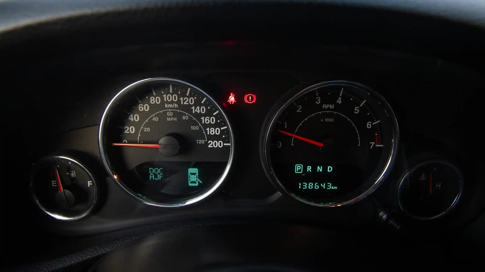 Used 2018 Jeep Wrangler Unlimited Willys Wheeler in Silver – Odometer / Mileage Reading View for Sale at First Choice Cars Dubai Sharjah