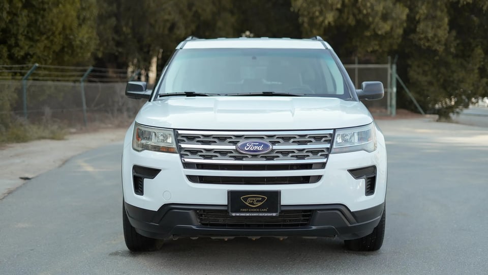 Used 2018 Ford Explorer XLT White – Front View at First Choice Cars Sharjah