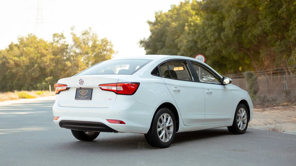 Used 2022 MG 5 Comfort White – Right Back Diagonal (45°) View at First Choice Cars Sharjah