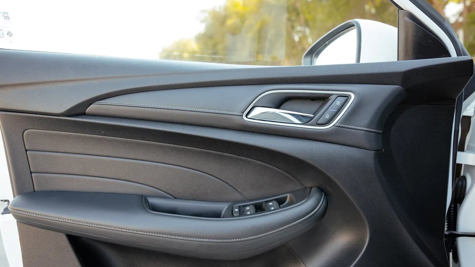 Used 2022 MG 5 Comfort White – Driver Door Panel Full View at First Choice Cars Sharjah